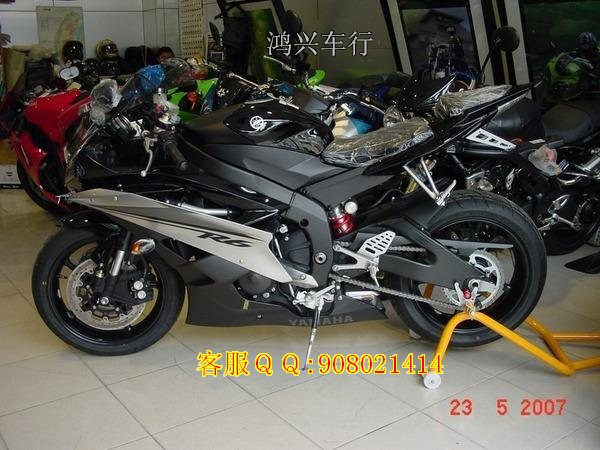 鸿兴车行大热卖雅马哈YZF-R6摩托车
